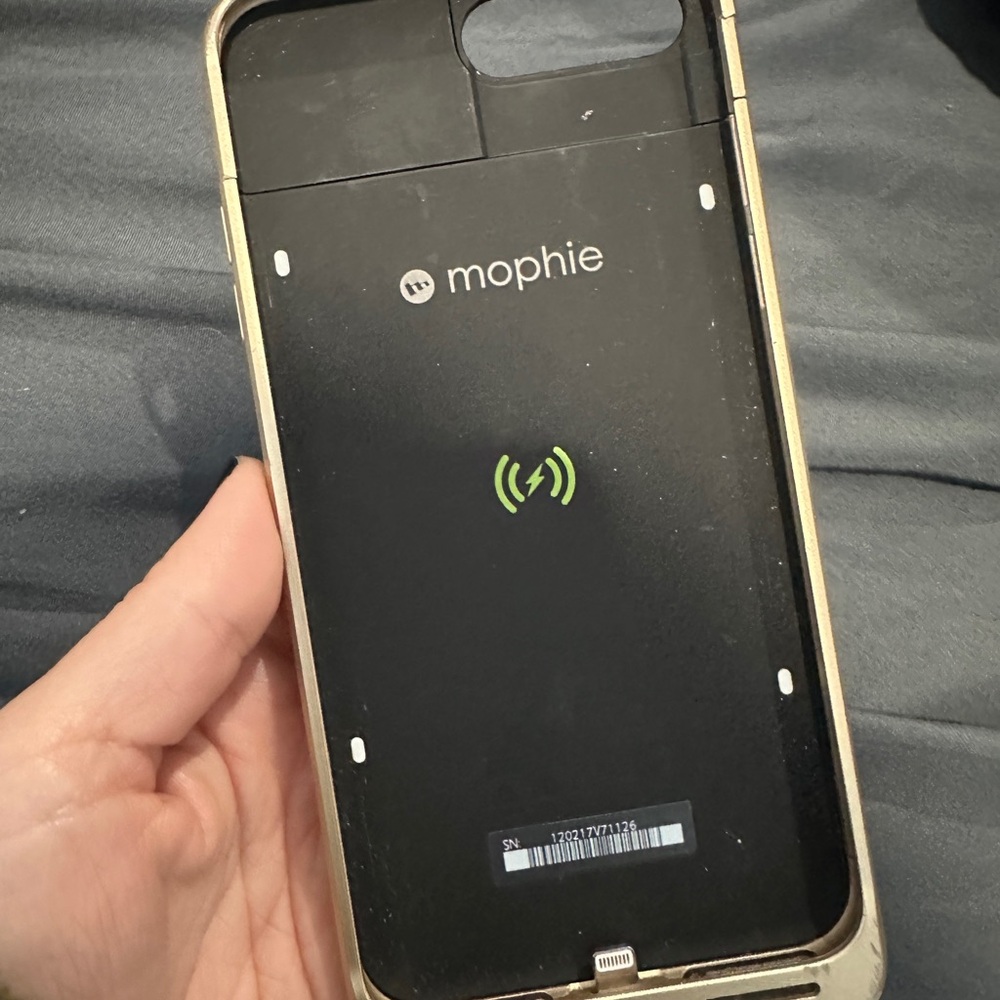 Mophie Black and Gold Wireless Charging Case